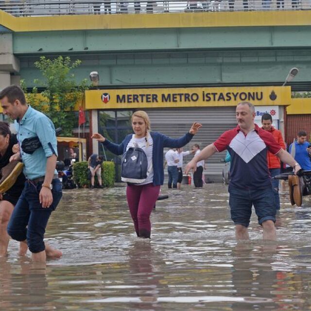 Topbaş: Öğleden sonra daha ciddi yağmur bekleniyor