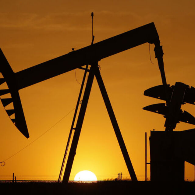 Petrol OPEC toplantısı öncesi 50 doların üzerini gördü