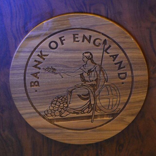 İngiltere Merkez Bankası para politikasını değiştirmedi