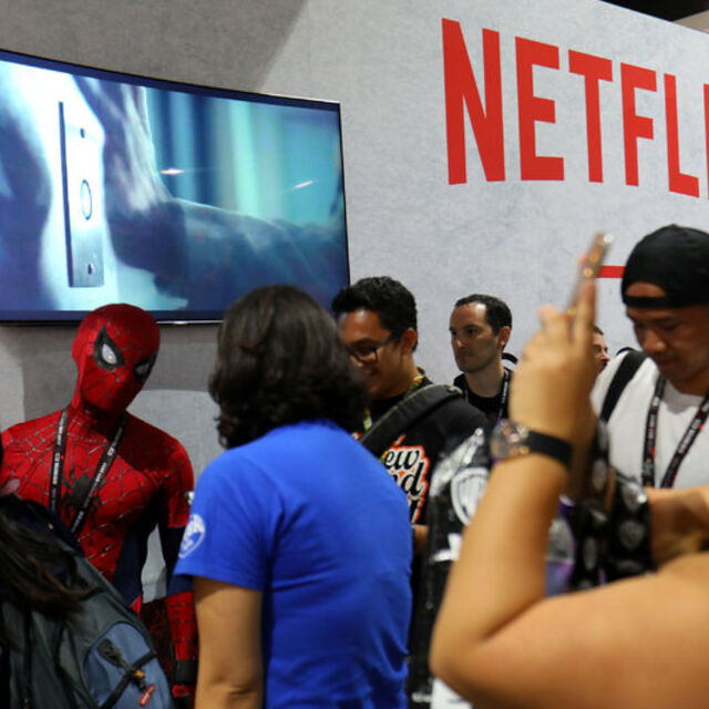 Netflix'in net karı ve geliri arttı