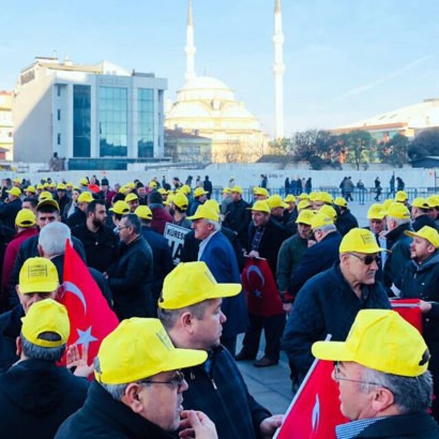 UBER davası taksicilerin protestosuyla başladı