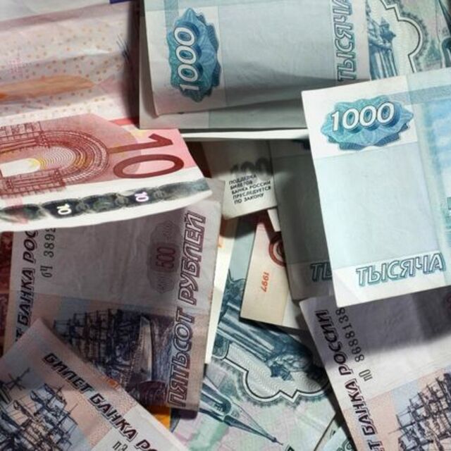 Rusya 3 yıldır ilk kez ruble tahvil ihalesini iptal etti