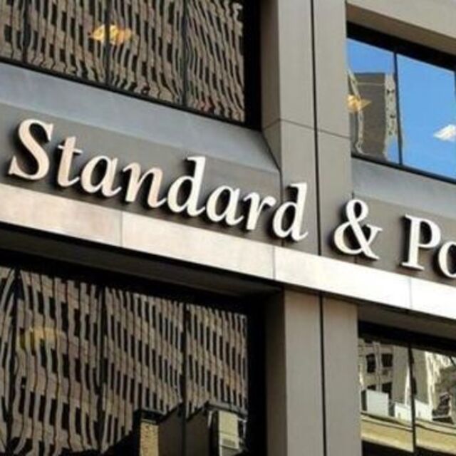 S&P Türkiye'nin kredi notunu indirdi