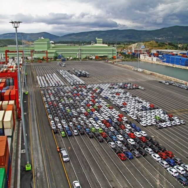 Cari açık Mart'ta beklentinin üzerinde gerçekleşti