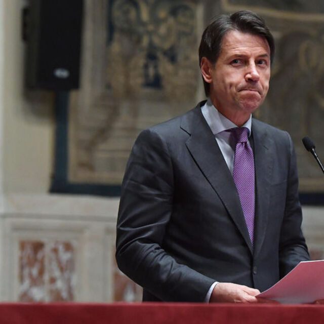 İtalya'da siyasi kargaşa derinleşiyor