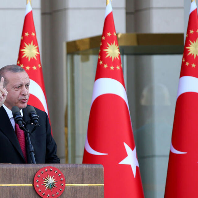 Erdoğan yeni kabineyi açıkladı: Ekonominin dümeni Albayrak'ta