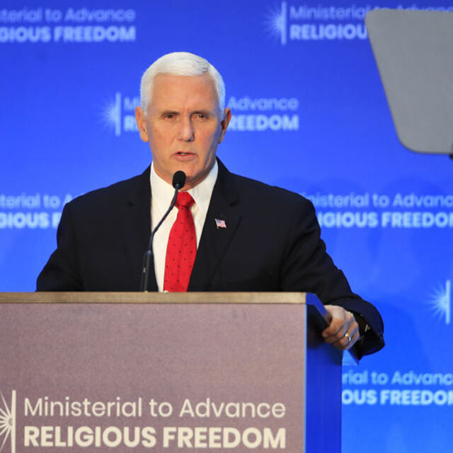 Pence: Rahip serbest bırakılana kadar yaptırım uygulamaya hazırız