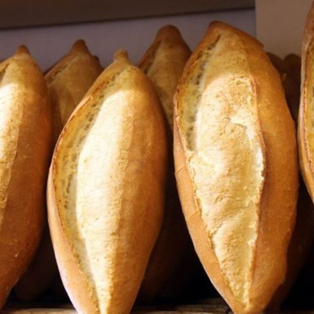 Ankara'da ekmek zamlandı