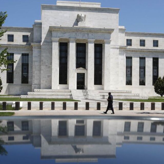 Bloomberg anketi: Fed faiz artırımını geciktirecek, 2 faiz artırımına gidecek