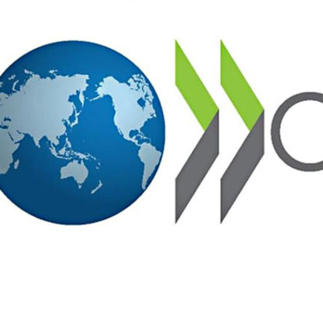 OECD Türkiye'nin 2019'da yüzde 1.8 küçüleceğini tahmin etti