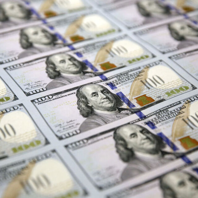 Merkez sonrası gün içi en düşük seviyeyi gören dolar yükselişe geçti