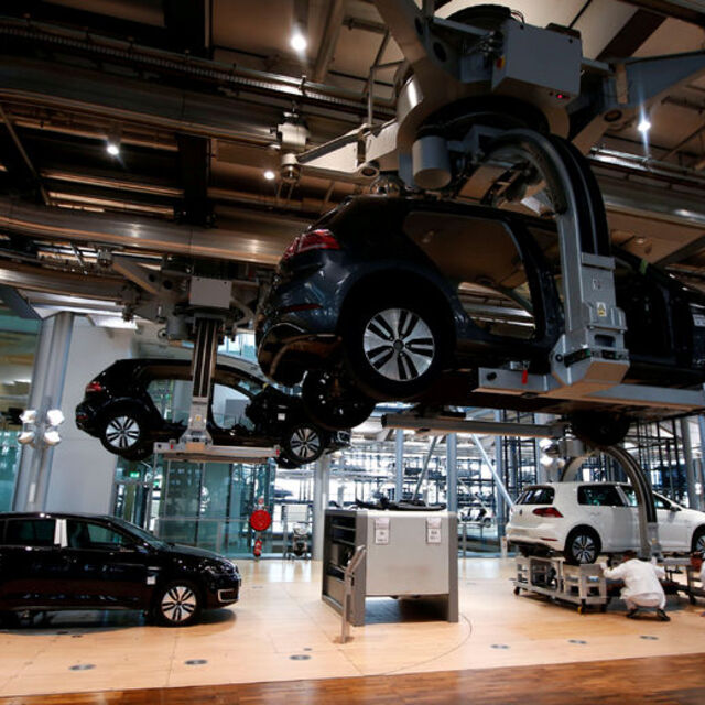 Almanya 'da imalat PMI 2. çeyrek başında daralmayı işaret etti