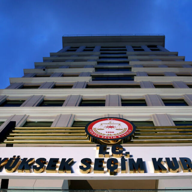 YSK, İstanbul seçimleri için toplandı