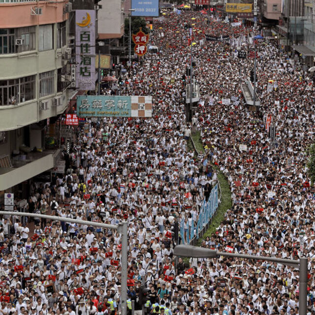 Hong Kong'da "suçluların iadesi" karşıtı protestolar sürüyor