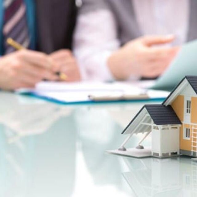 Konut satışları Haziran'da %48,6 düştü