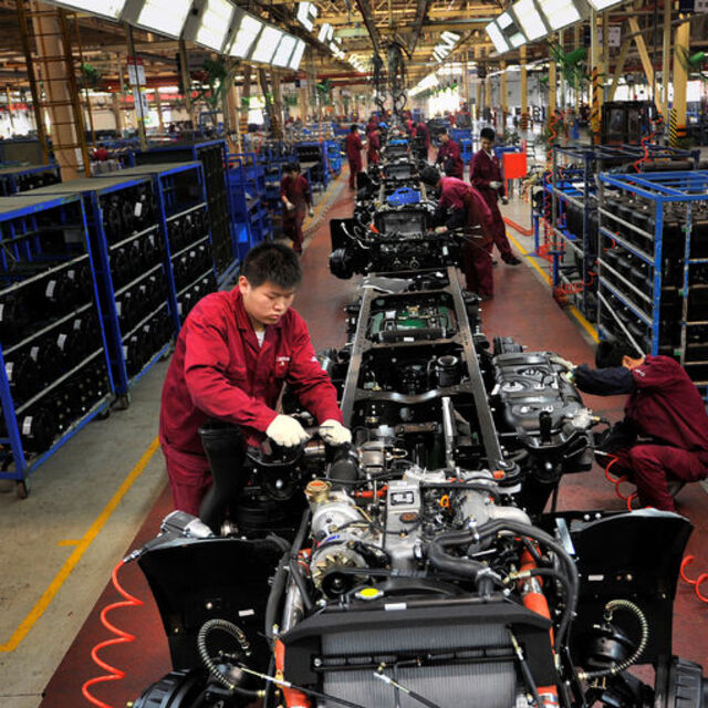 Çin imalat PMI Ağustos'ta 'derinleşen ticaret savaşı' ile geriledi