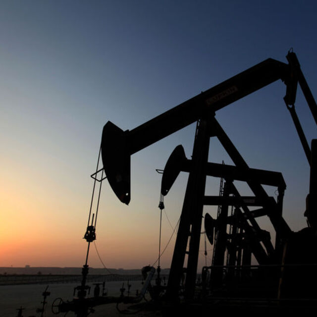 Petrol Suudi Arabistan haberiyle % 6'dan fazla düştü