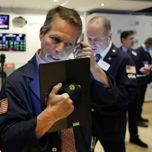 Küresel Piyasalar: Hisseler "ticaret" haberleri ile yükseldi, dolar durgun