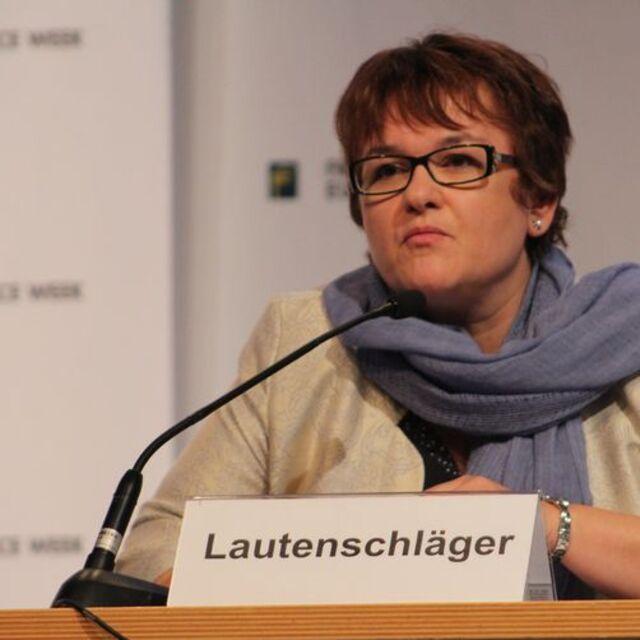 AMB kurul üyesi Lautenschlaeger'den "sürpriz" istifa