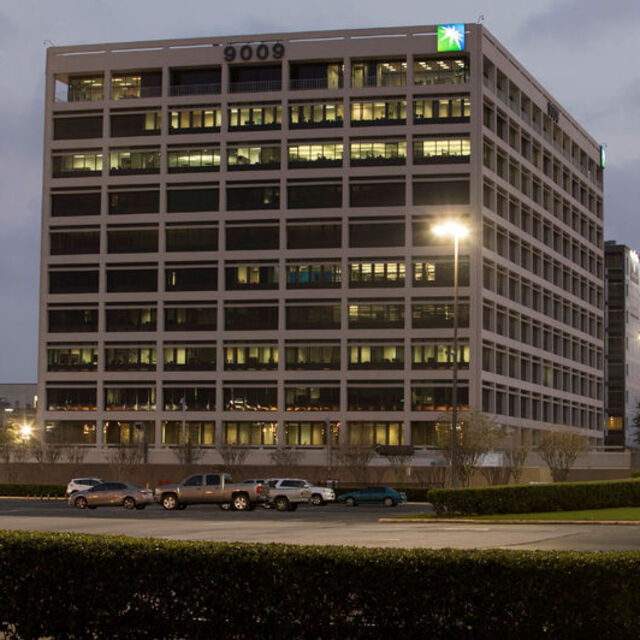 Aramco'nun halka arzı yine ertelendi