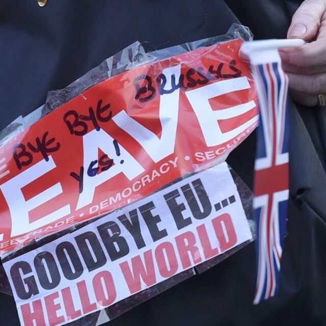 İngiliz parlamentosu "Brexit" oylamasını erteledi