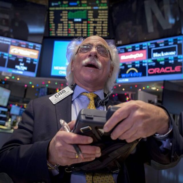 Küresel Piyasalar: Hisseler şirket karları ile dalgalı, tahviller yükseldi