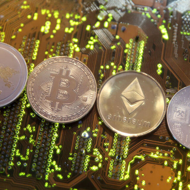 Bitcoin "Zuckerberg" öncesinde 4 ayın düşüğüne geriledi