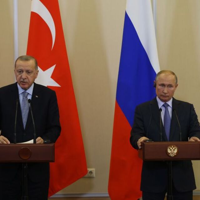 Erdoğan: YPG'li teröristler silahlarıyla beraber bölgenin dışına çıkarılacak