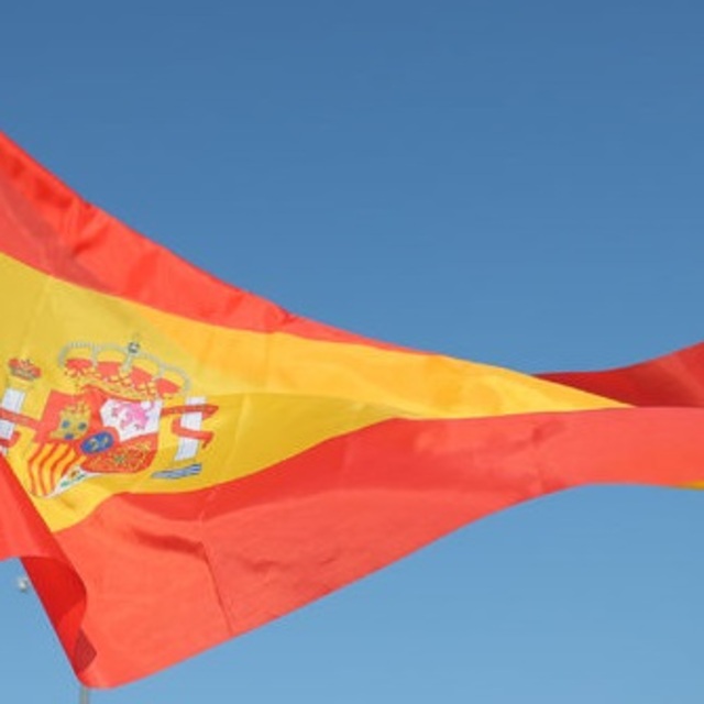 İspanya'daki seçimler ülkedeki siyasi belirsizliği derinleştirdi