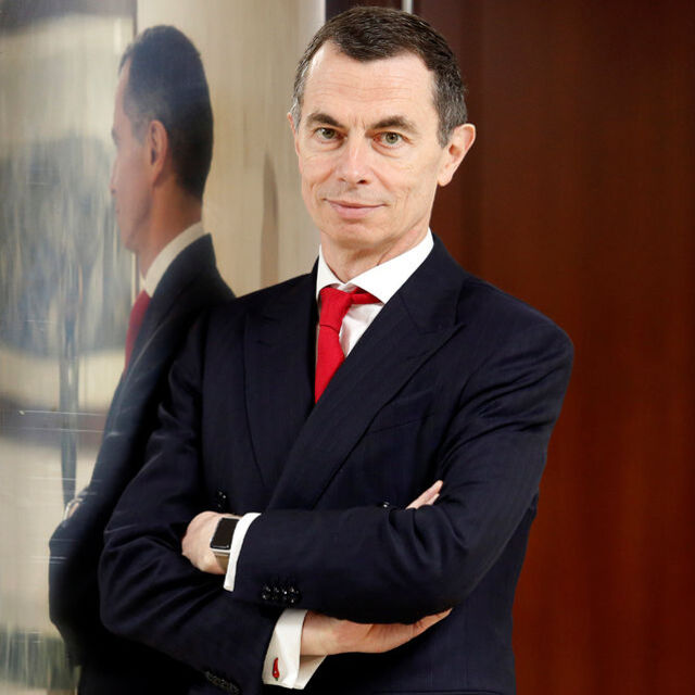 Unicredit CEO'su: Türkiye'de Yapı Kredi'den çok memnunuz
