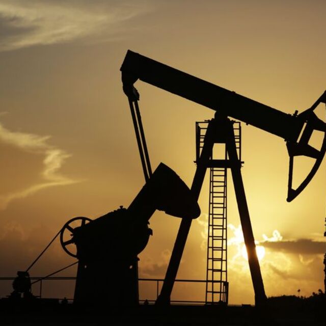 Petrol 12 haftanın zirvesinden çekildi