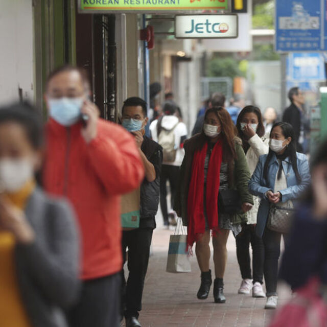 Çin Hong Kong'a bireysel ziyaretçilerin girişini durduruyor