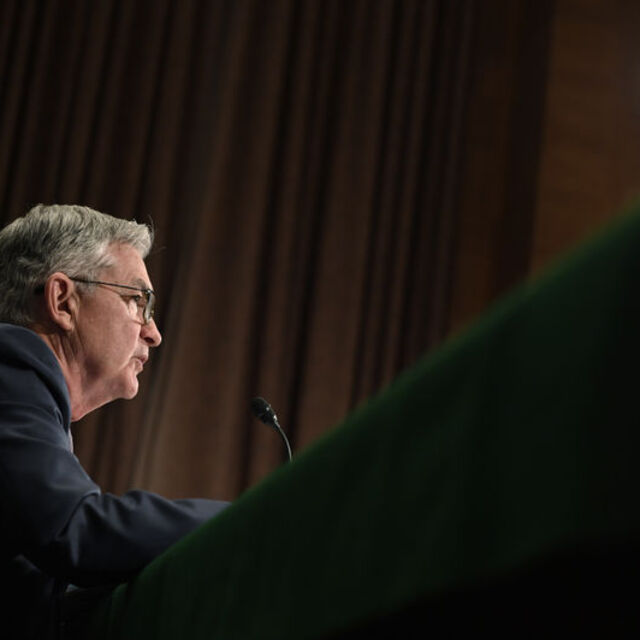 Fed Başkanı Powell faiz indirimine gidebileceklerini işaret etti