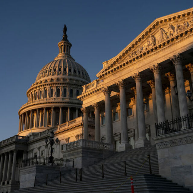 ABD Kongresi'nden Kovid-19 ile mücadeleye 7,8 milyar dolarlık bütçe