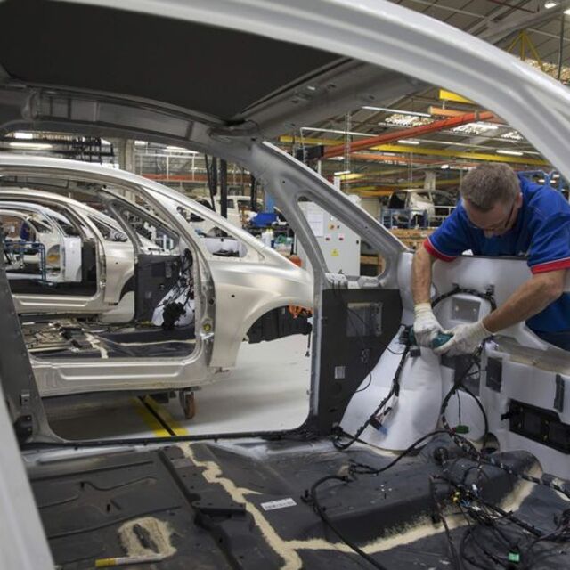 Volkswagen ve Ford Kovid-19 salgını nedeniyle Avrupa'da üretime ara verecek