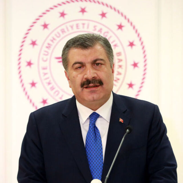 Sağlık Bakanı Koca: Koronavirüsle mücadelemizde ilk kez bir hastamı kaybettim