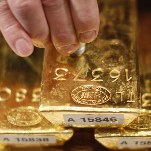 Spot altın piyasasında hacim sert düştü