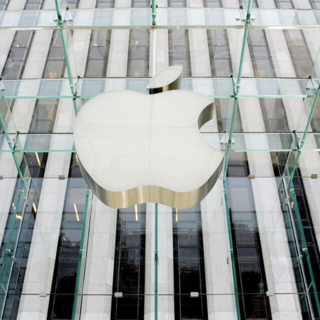 Apple Aramco'yu geçerek dünyanın en değerli şirketi oldu