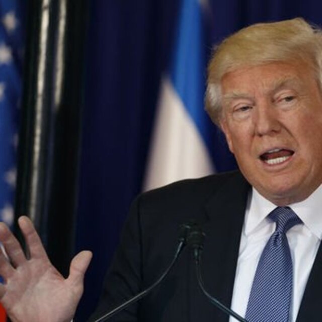Trump Kovid-19 yardımlarını uzatan kararnameleri imzaladı