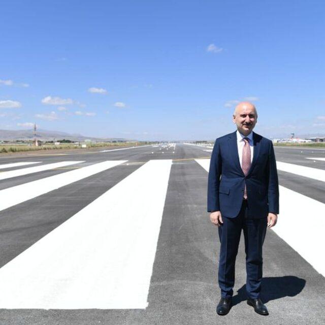 Bakan Karaismailoğlu: 48 ülke ile kesintisiz hava trafiği devam ediyor - 6 yıl önce