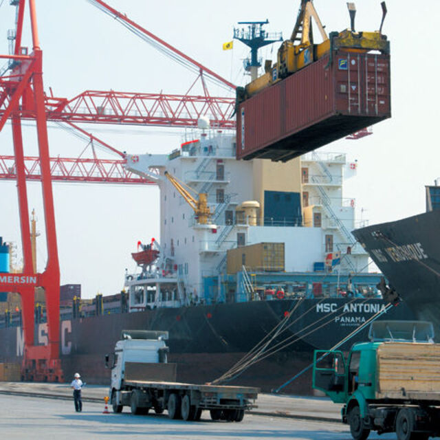 Ticaret Bakanlığı: Ağustos'ta ihracat yüzde 5.7 azaldı