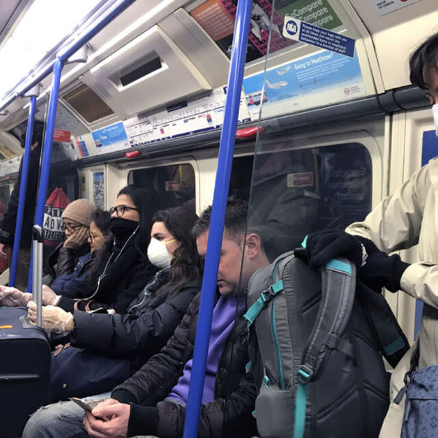 Londra'da sıkılaştırılan önlemler Cumartesi günü başlayacak