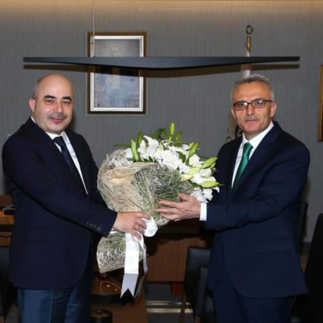 TCMB Başkanı Uysal görevden alındı, yeni başkan Ağbal