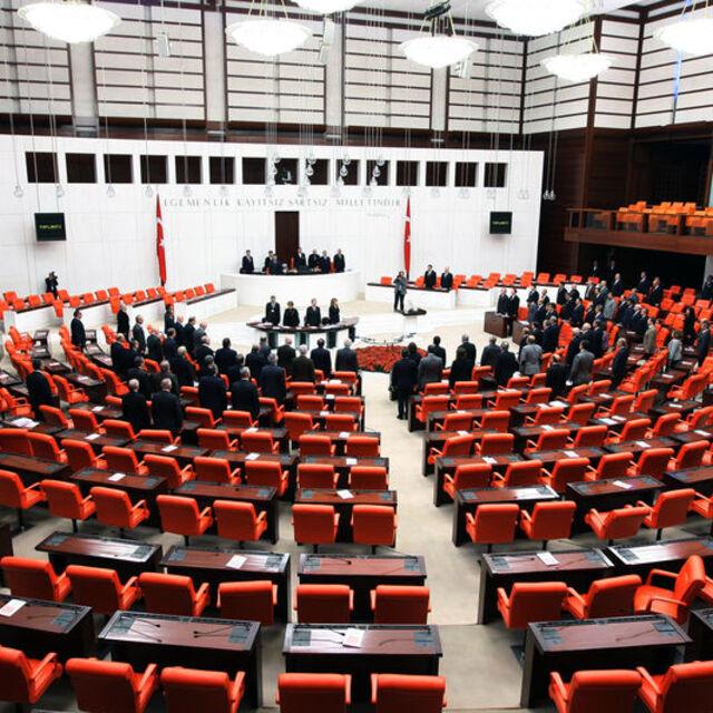Azerbaycan'a asker gönderme tezkeresi Meclis'te - 5 yıl önce