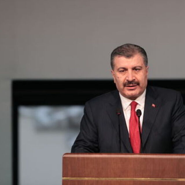 Koca: Pfizer’ın bize Ocak'ta verebileceği aşı sayısı 1 milyon doz