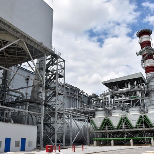 2040 senaryolarında yenilenebilir ve nükleer teması