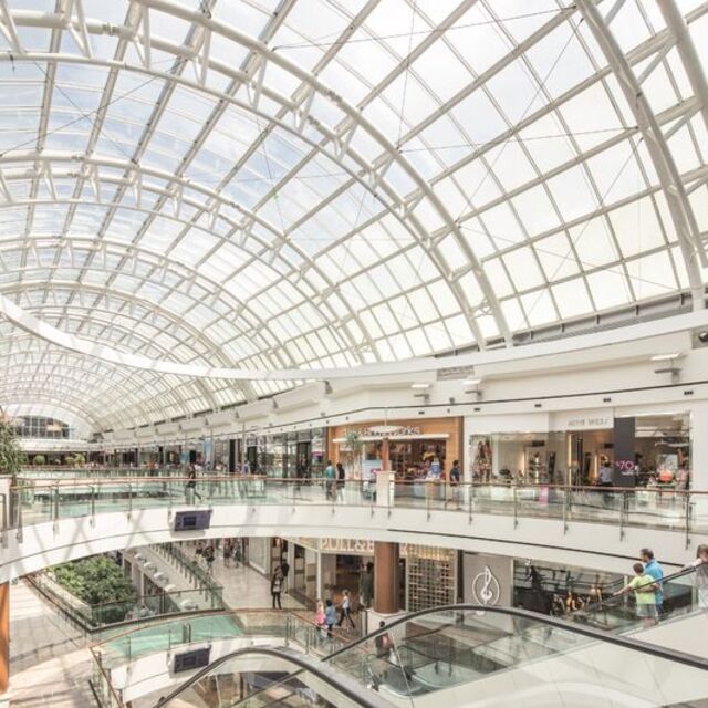 İstinye Park'ta Katarlılara rekabet onayı