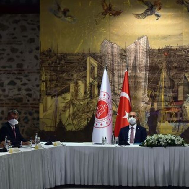 Bakan Elvan ve Gül, TÜSİAD yönetimiyle bir araya geldi