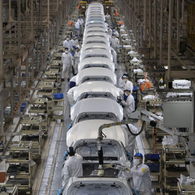 Çin'de resmi imalat PMI 3 yılın zirvesinde