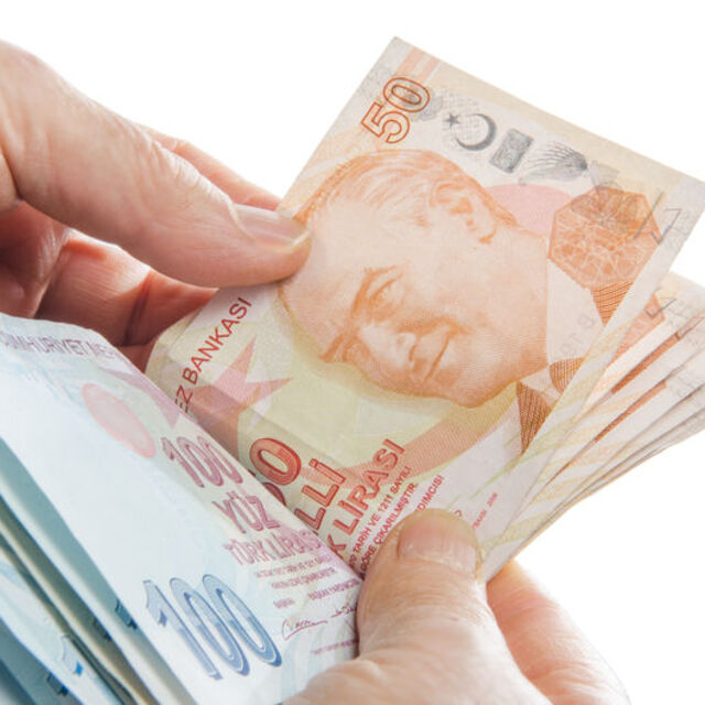 Goldman dolar/TL tahminlerini düşürdü